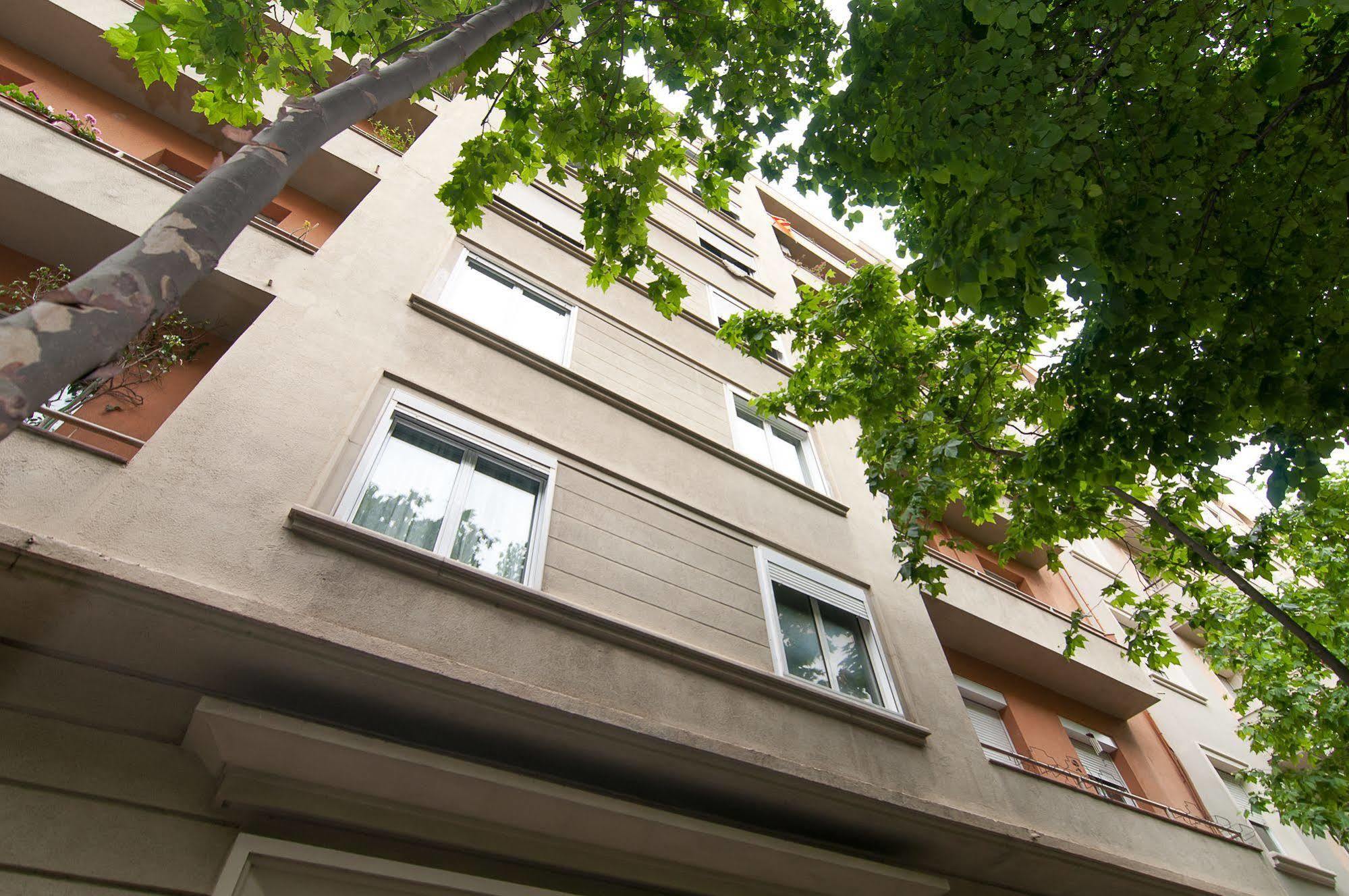 Bbarcelona Apartments Gaudi Avenue Flats Exterior photo